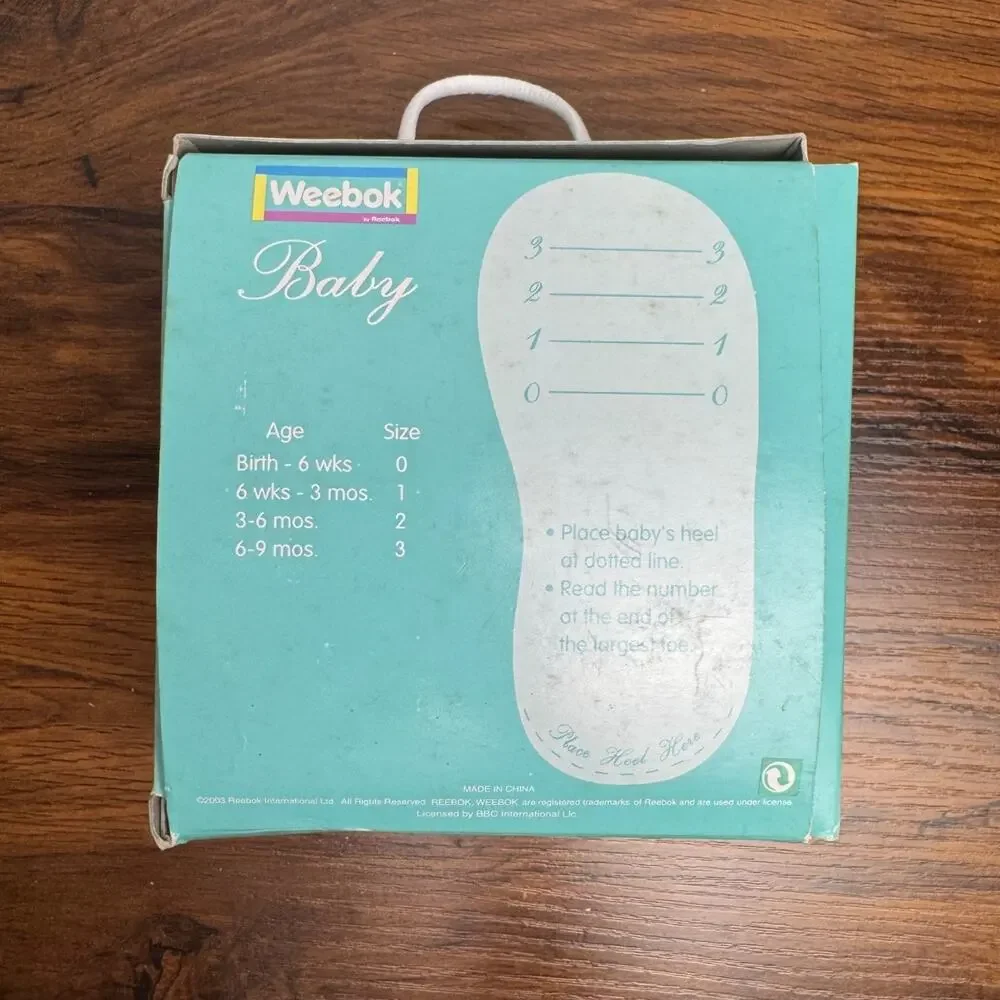 Vintage Y2K Baby Weebok Girls Size 0 Baby Booties White Pink Flowers